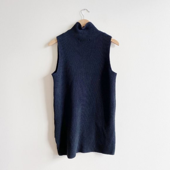 525 America Sleeveless Mockneck Sweater - Picture 4 of 4